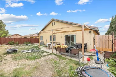 11672 Dos Palmas, Victorville, CA 92392 - Photo 20