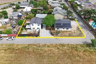 2546 Evergreen, Selma, CA 93662 - Photo 2