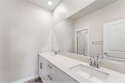 9827 Crossbay Loop #802, Jurupa Valley, CA 92509 - Photo 14