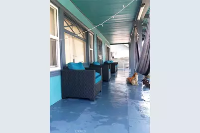 1046 W 49th, Los Angeles, CA 90037 - Photo 6