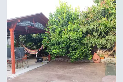 1046 W 49th, Los Angeles, CA 90037 - Photo 10