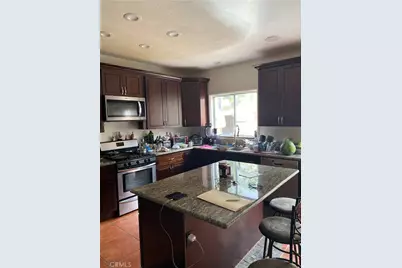 2884 W Buena Vista, Rialto, CA 92377 - Photo 4