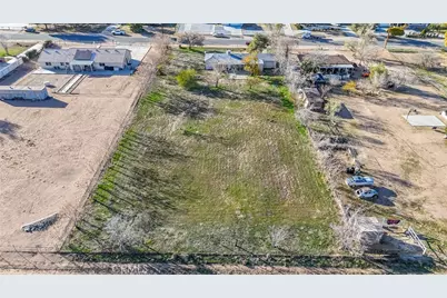 9047 10th, Hesperia, CA 92345 - Photo 2