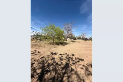 9047 10th, Hesperia, CA 92345 - Photo 16