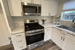 8028 Sorrento St, Fontana, CA 92336 - Photo 10