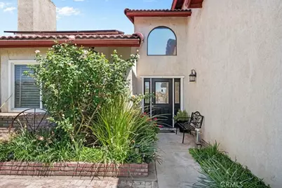 13391 Driftwood, Victorville, CA 92395 - Photo 2