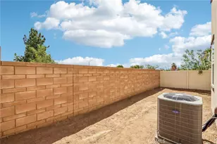 29269 Crescent Wy, Highland, CA 92346 - Photo 36