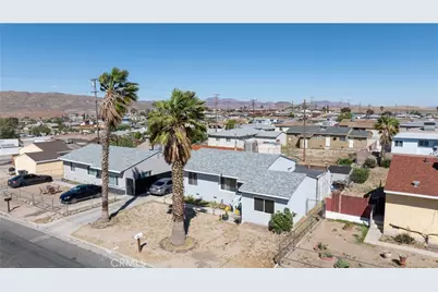 571 Lillian, Barstow, CA 92311 - Photo 4