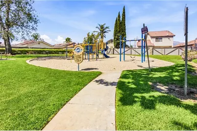 3709 Country Oaks Loop #E, Ontario, CA 91761 - Photo 18