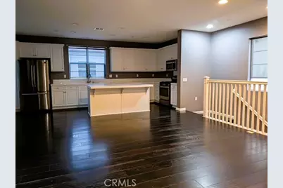 21758 Candela, Saugus, CA 91350 - Photo 2