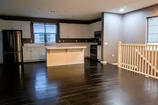 21758 Candela, Saugus, CA 91350 - Photo 2