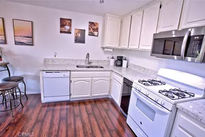 1083 Lakeview Terrace, Azusa, CA 91702 - Photo 22