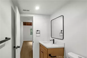 1381 S Walnut St, Anaheim, CA 92802 - Photo 22