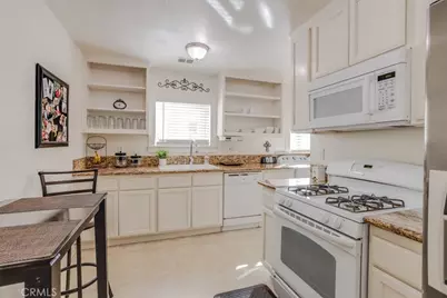 15461 Hesperia Road, Victorville, CA 92395 - Photo 12