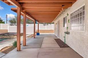 19224 Roanoke, Apple Valley, CA 92307 - Photo 42