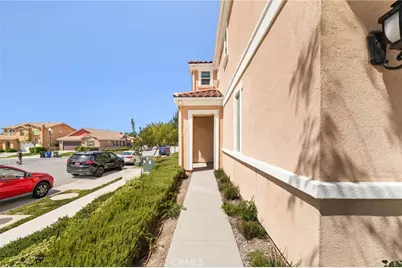 5338 Matera Lane, Fontana, CA 92336 - Photo 4