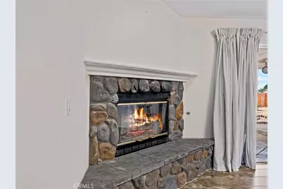 16992 Joshua, Apple Valley, CA 92307 - Photo 10