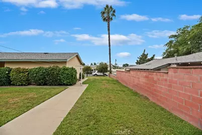 1310 Hollowell, Ontario, CA 91762 - Photo 32