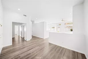 3895 Paris, Hemet, CA 92545 - Photo 8