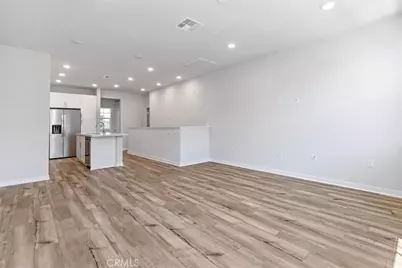9815 Crossbay Loop #1004, Jurupa Valley, CA 92509 - Photo 8