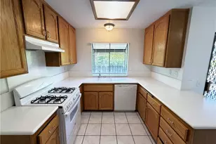 2878 Acacia Ave, San Bernardino, CA 92405 - Photo 6