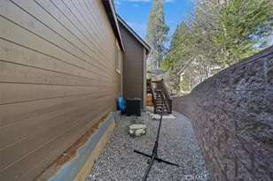 27312 Little Bear, Lake Arrowhead, CA 92317 - Photo 40