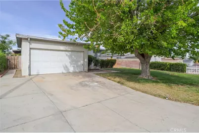 44265 Foxton Avenue, Lancaster, CA 93535 - Photo 2
