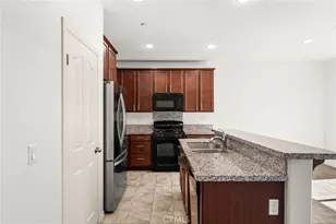 18364 Damiana, San Bernardino, CA 92407 - Photo 8