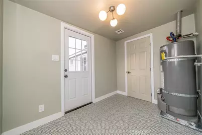 516 N Begonia Avenue, Ontario, CA 91762 - Photo 32