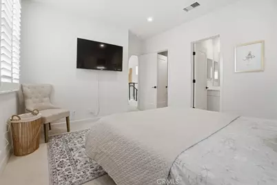 107 Starbright, Irvine, CA 92618 - Photo 54