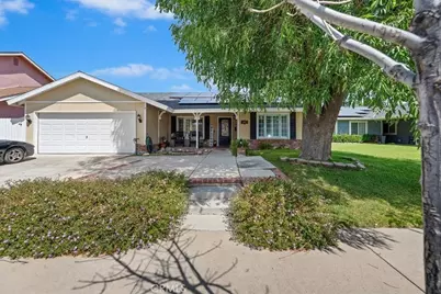 19631 Fairweather, Canyon Country, CA 91351 - Photo 2