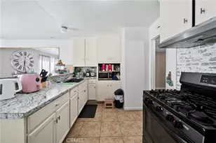 15713 Gazelle St, Victorville, CA 92395 - Photo 14