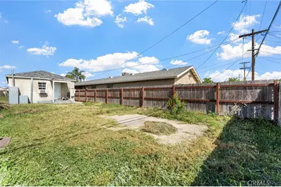 10830 Kalmia, Los Angeles, CA 90059 - Photo 18