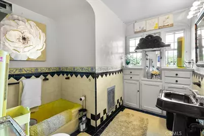 3640 W 60th Street, Los Angeles, CA 90043 - Photo 14