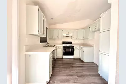 9356 Nolina, Hesperia, CA 92344 - Photo 8