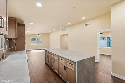 8008 Greenbush Avenue, Panorama City, CA 91402 - Photo 6