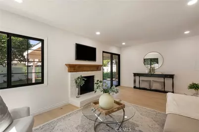 6611 Glade, Woodland Hills, CA 91303 - Photo 18