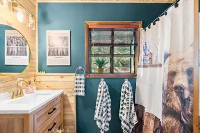 697 Mormon Springs, Crestline, CA 92325 - Photo 14