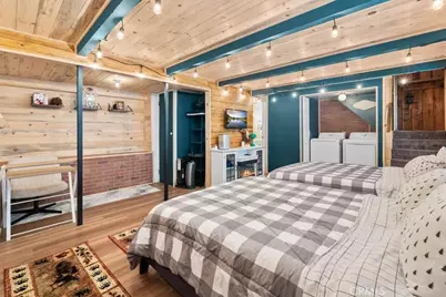 697 Mormon Springs, Crestline, CA 92325 - Photo 18