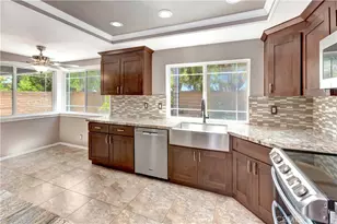 25452 Esrose Ct, Lake Forest, CA 92630 - Photo 8