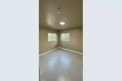 802 E 111th, Los Angeles, CA 90059 - Photo 8
