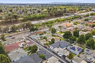 12752 Cowley, Downey, CA 90242 - Photo 20