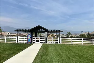 360 Elizabeth Ct, Rialto, CA 92377 - Photo 34