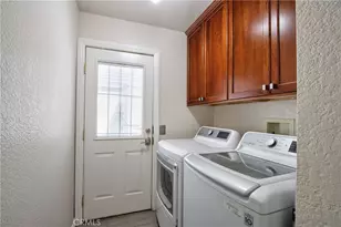 1986 White Rabbit, Upland, CA 91784 - Photo 26