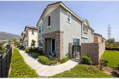 16125 Gelato Court #3, Fontana, CA 92336 - Photo 4