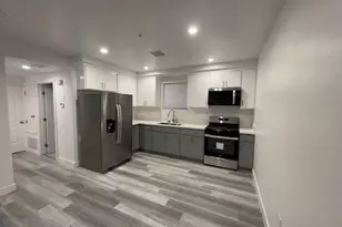 11451 W Victory Blvd, North Hollywood, CA 91606 - Photo 20