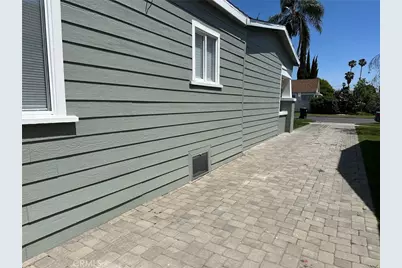 4207 S Van Ness Avenue, Los Angeles, CA 90062 - Photo 24