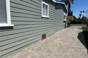 4207 S Van Ness Ave, Los Angeles, CA 90062 - Photo 24
