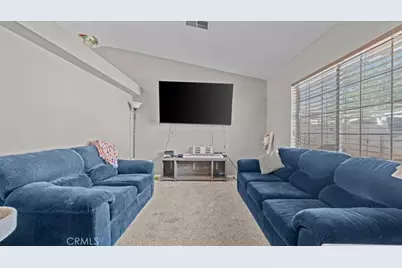 15711 Garnet, Victorville, CA 92394 - Photo 4
