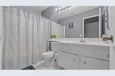 15711 Garnet, Victorville, CA 92394 - Photo 18